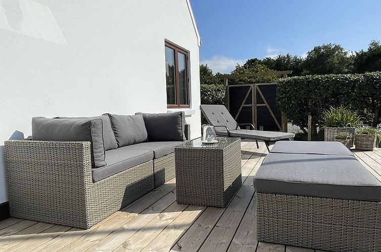 Vakantiehuis "Eivi" - 150m from the sea