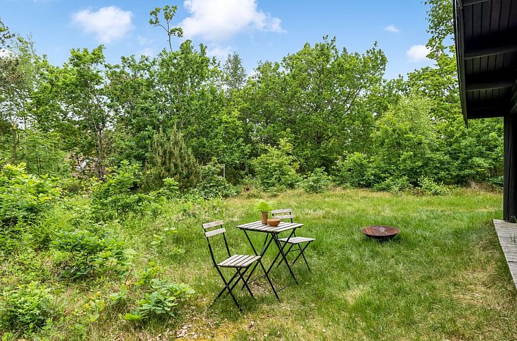 Vakantiehuis "Juho" - 700m from the sea