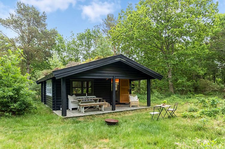 Vakantiehuis "Juho" - 700m from the sea