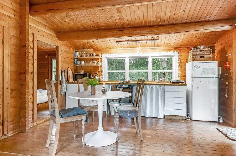 Vakantiehuis "Juho" - 700m from the sea