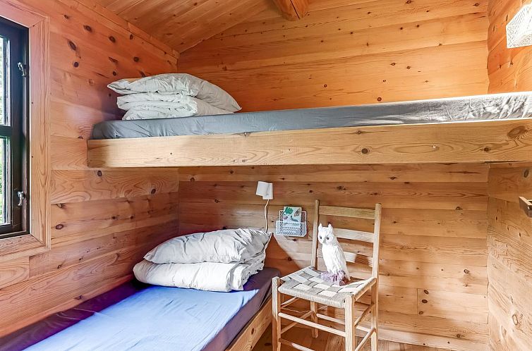 Vakantiehuis "Juho" - 700m from the sea