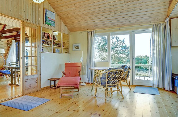 Vakantiehuis "Ariana" - 150m from the sea