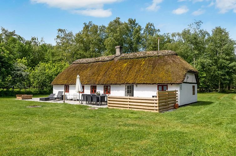 Vakantiehuis "Aatos" - 2km from the sea