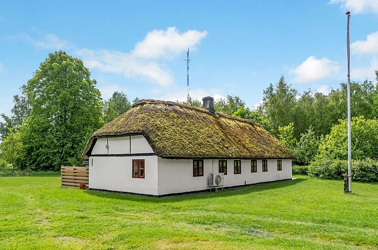 Vakantiehuis "Aatos" - 2km from the sea