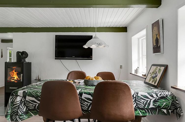 Vakantiehuis "Aatos" - 2km from the sea