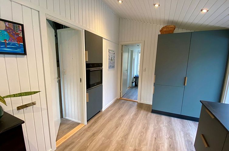 Vakantiehuis "Aldina" - 1.6km from the sea