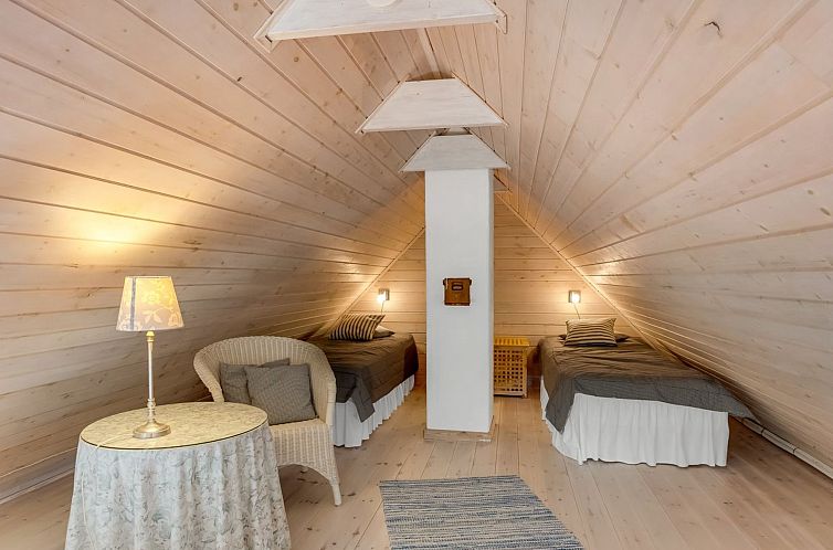 Appartement "Ronja" - 1.3km from the sea