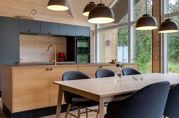 Vakantiehuis "Vilppu" - 900m from the sea