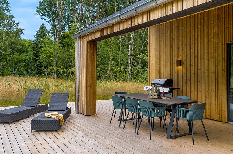 Vakantiehuis "Vilppu" - 900m from the sea