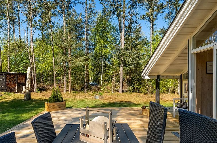 Vakantiehuis "Vasa" - 400m from the sea