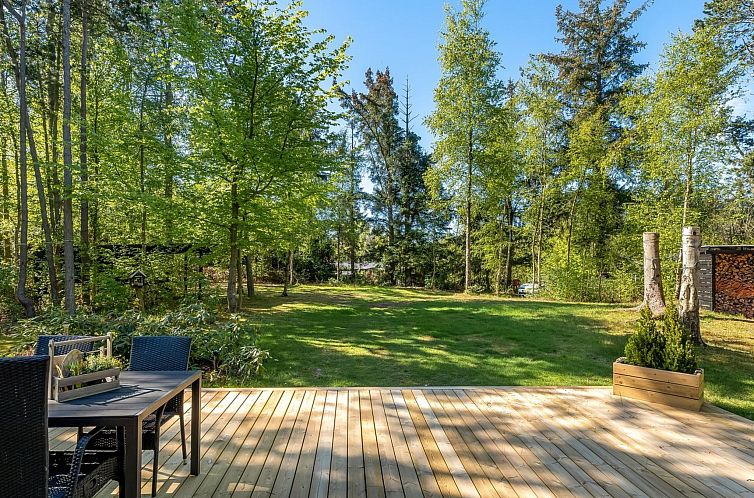 Vakantiehuis "Vasa" - 400m from the sea