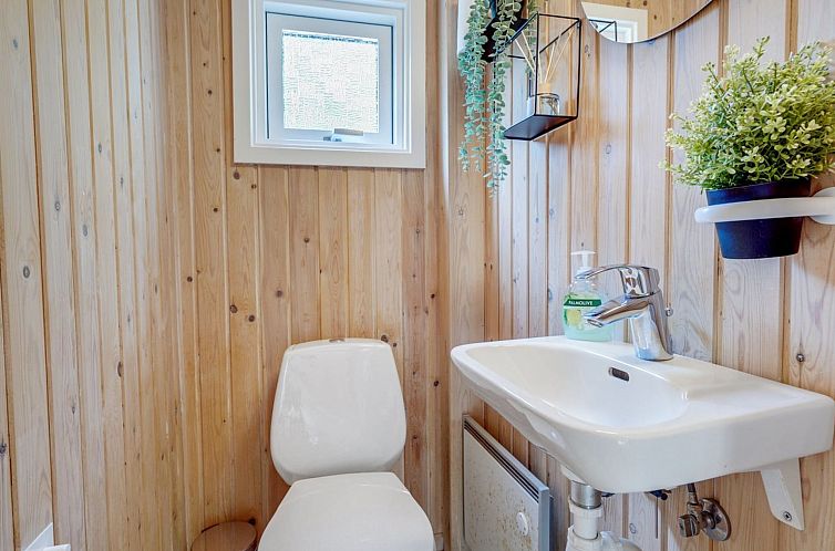 Vakantiehuis "Vasa" - 400m from the sea