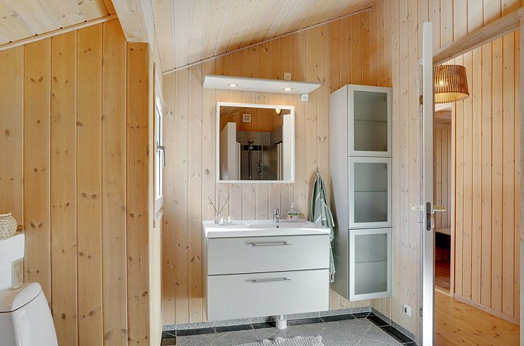 Vakantiehuis "Mika" - 1km from the sea