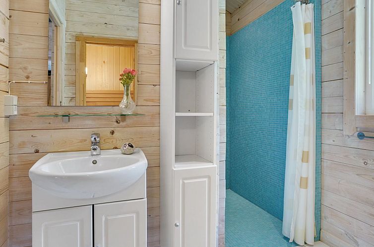 Vakantiehuis "Rosamunde" - 1.3km from the sea