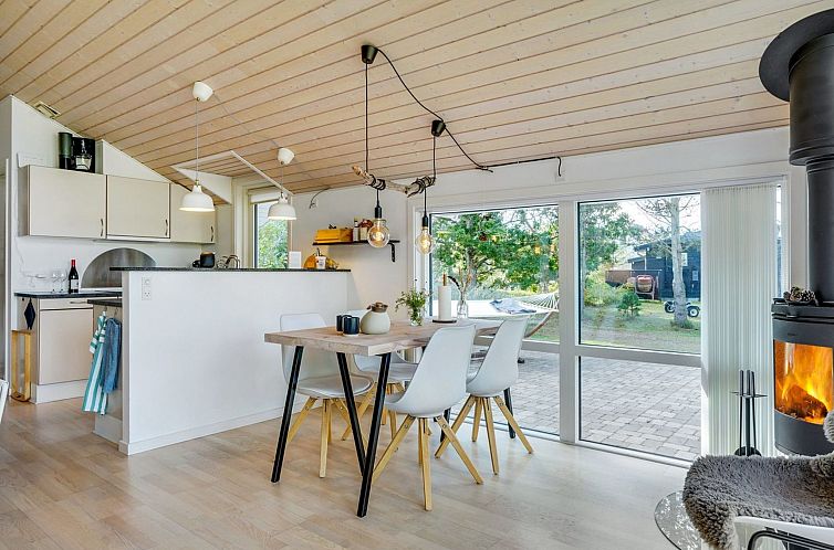 Vakantiehuis "Tishon" - 100m from the sea