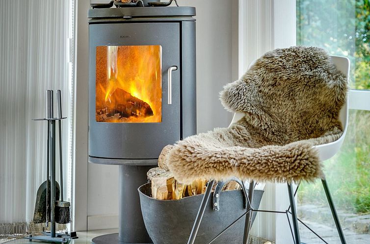 Vakantiehuis "Tishon" - 100m from the sea