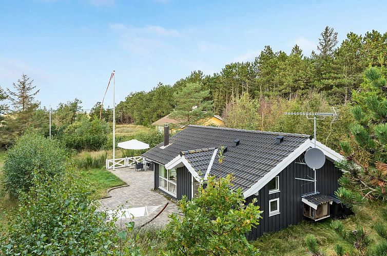 Vakantiehuis "Tishon" - 100m from the sea