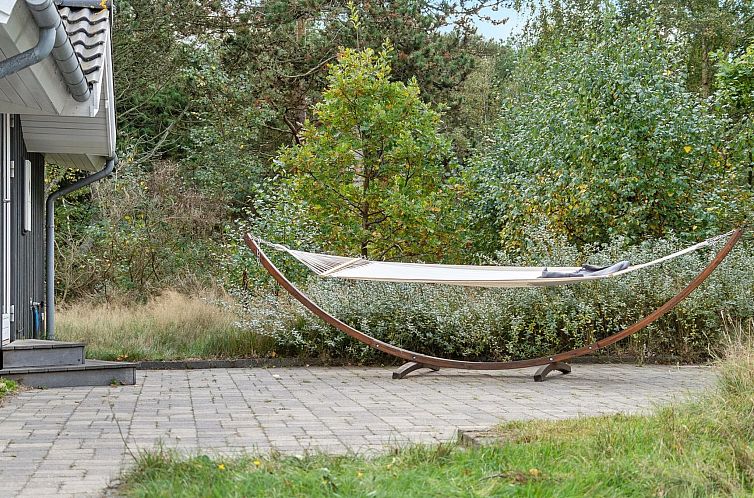 Vakantiehuis "Tishon" - 100m from the sea