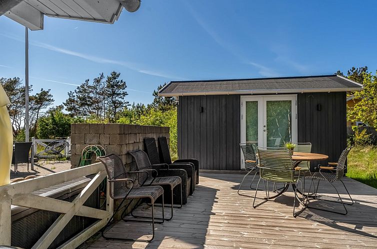 Vakantiehuis "Tishon" - 100m from the sea