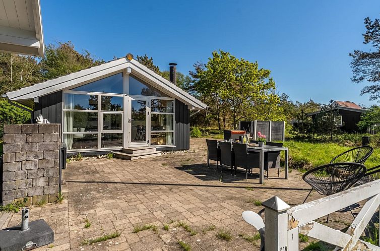 Vakantiehuis "Tishon" - 100m from the sea