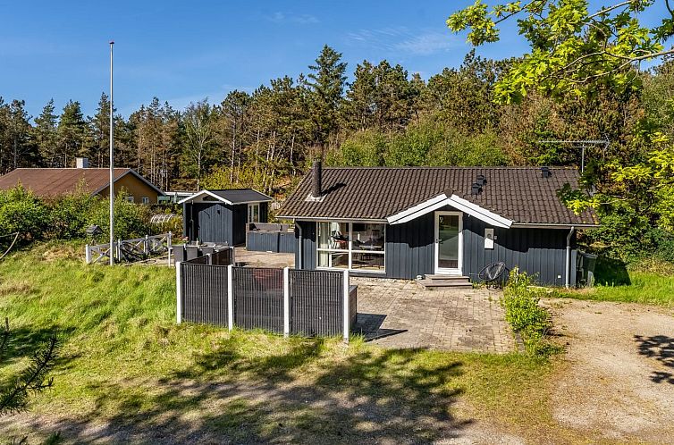 Vakantiehuis "Tishon" - 100m from the sea
