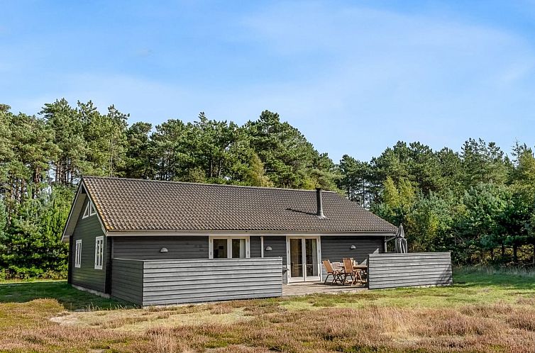 Vakantiehuis "Jurgis" - 300m from the sea