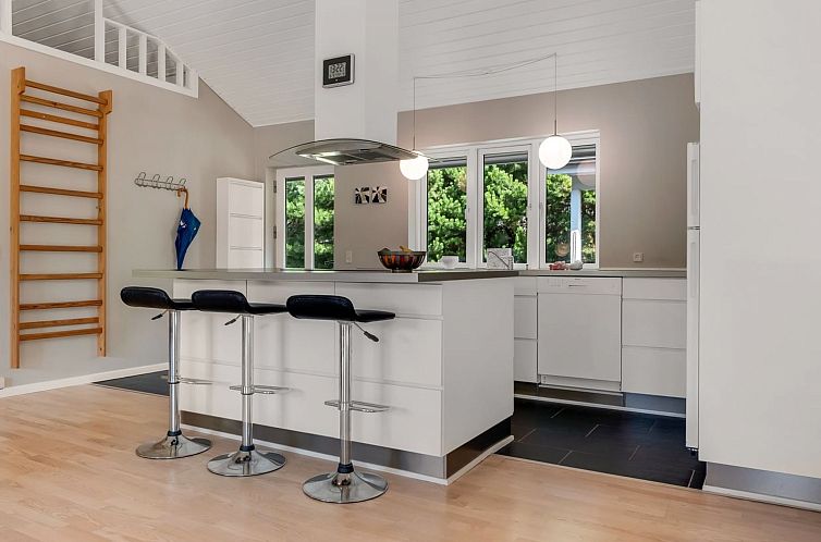 Vakantiehuis "Jurgis" - 300m from the sea