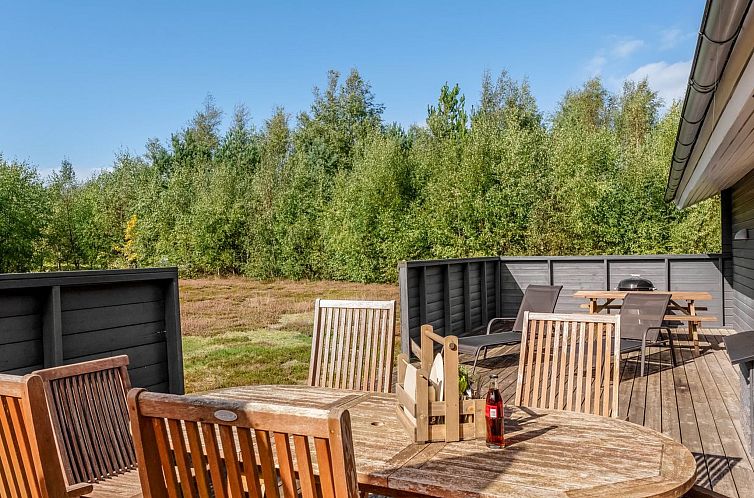 Vakantiehuis "Jurgis" - 300m from the sea