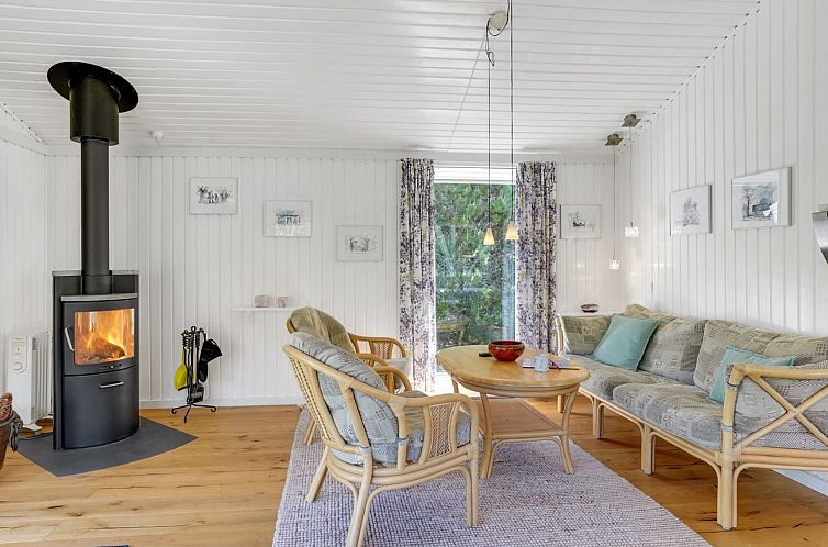 Vakantiehuis "Kristiina" - 300m from the sea