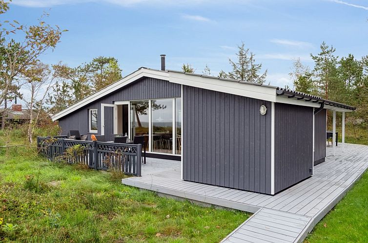 Vakantiehuis "Djuna" - 200m from the sea