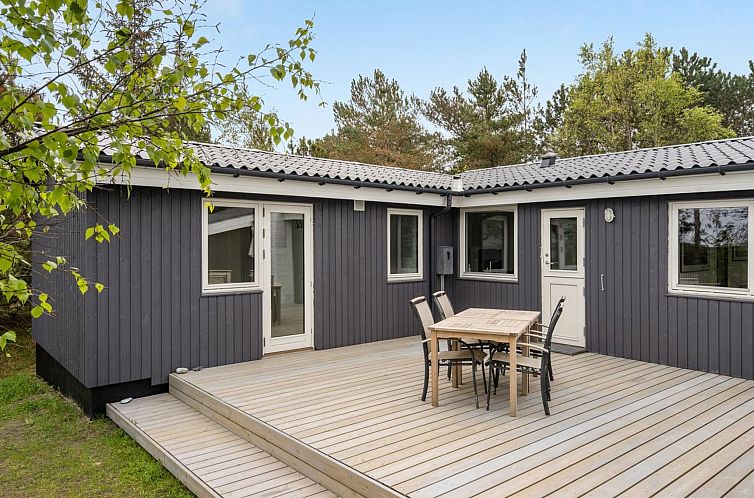 Vakantiehuis "Djuna" - 200m from the sea