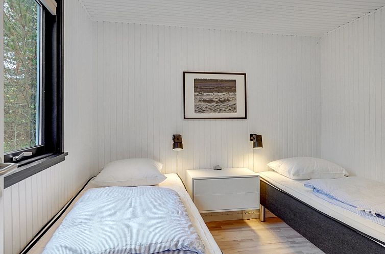 Vakantiehuis "Djuna" - 200m from the sea