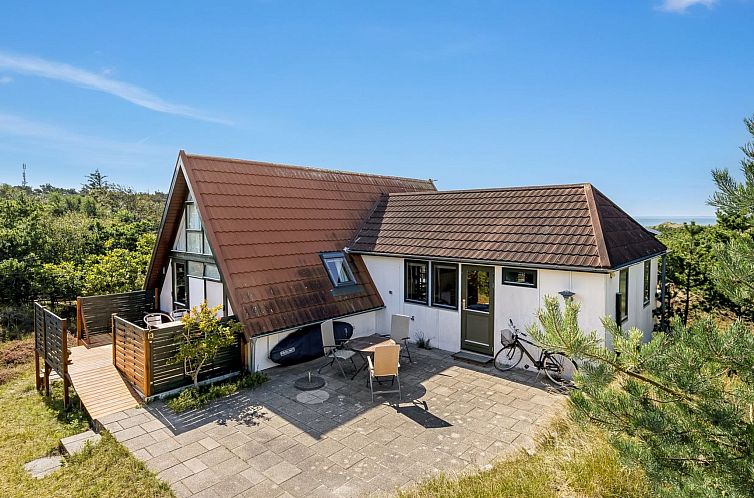 Vakantiehuis "Ariana" - 150m from the sea