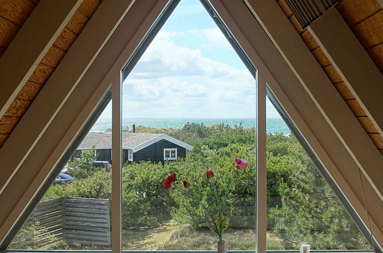 Vakantiehuis "Ariana" - 150m from the sea