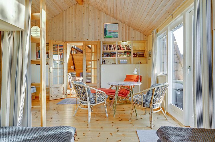 Vakantiehuis "Ariana" - 150m from the sea