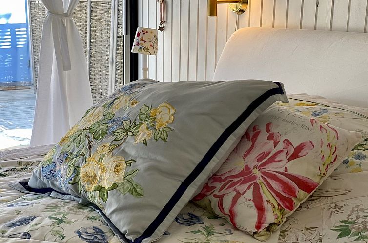 Vakantiehuis "Ilenia" - 150m from the sea