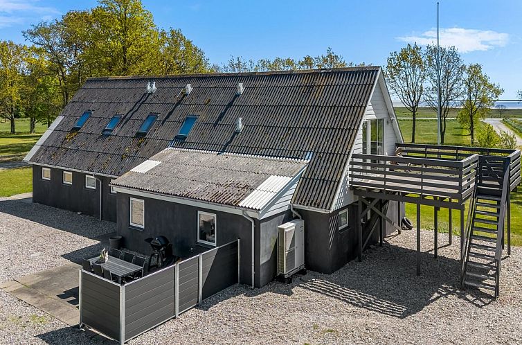 Vakantiehuis "Ilsebeth" - 400m from the sea