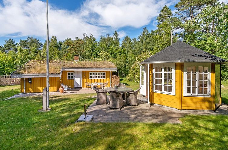 Vakantiehuis "Mirla" - 300m from the sea