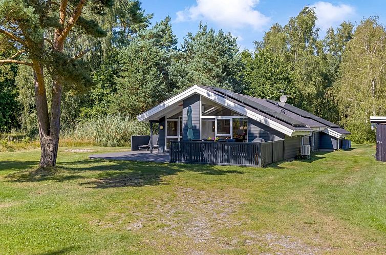 Vakantiehuis "Rathulf" - 700m from the sea