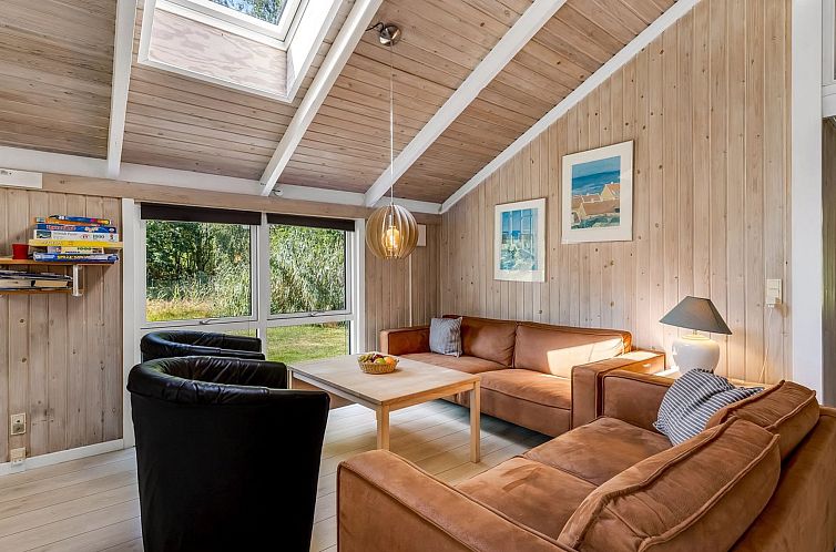 Vakantiehuis "Rathulf" - 700m from the sea