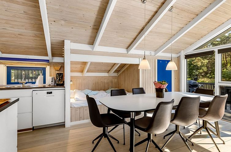 Vakantiehuis "Rathulf" - 700m from the sea