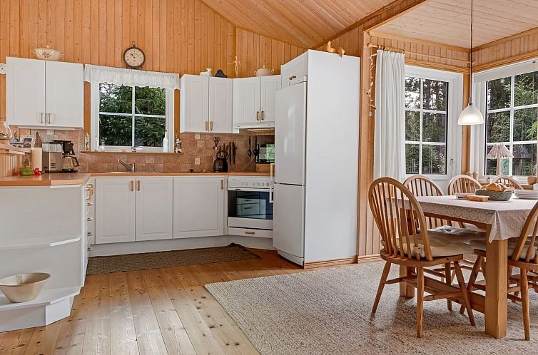 Vakantiehuis "Bernadine" - 350m from the sea