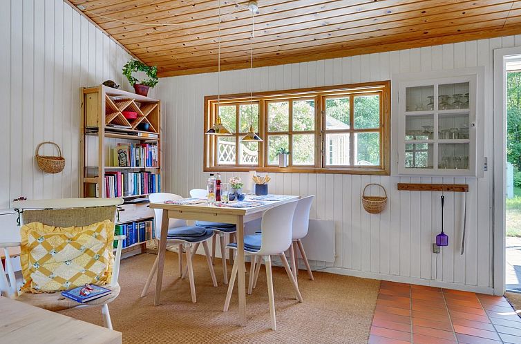 Vakantiehuis "Mirla" - 300m from the sea