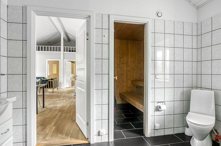 Vakantiehuis "Ellie" - 300m from the sea