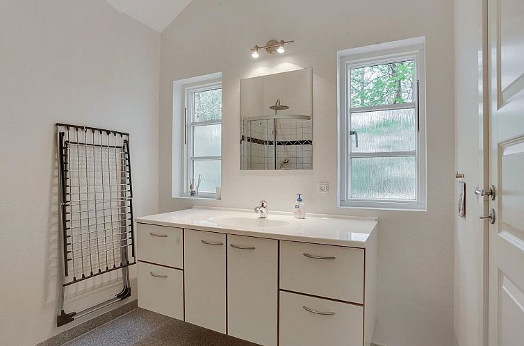 Vakantiehuis "Beka" - 500m from the sea