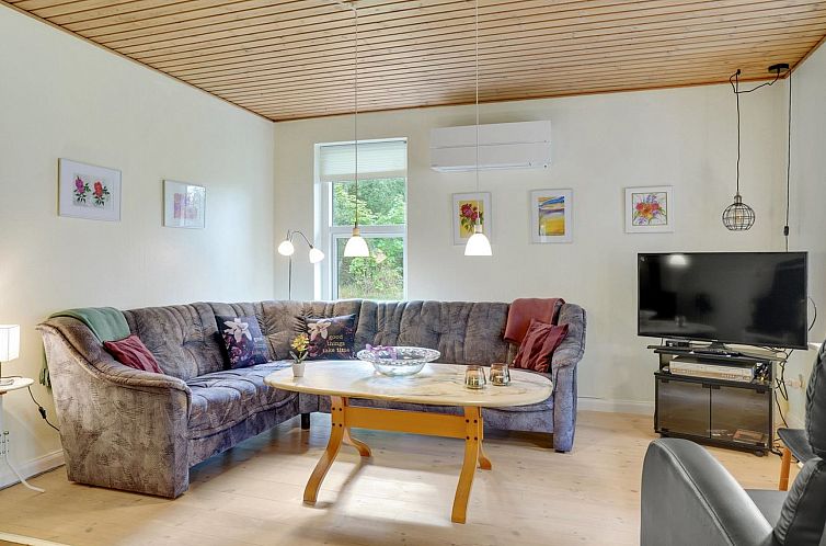 Vakantiehuis "Maksimilian" - 1.5km from the sea