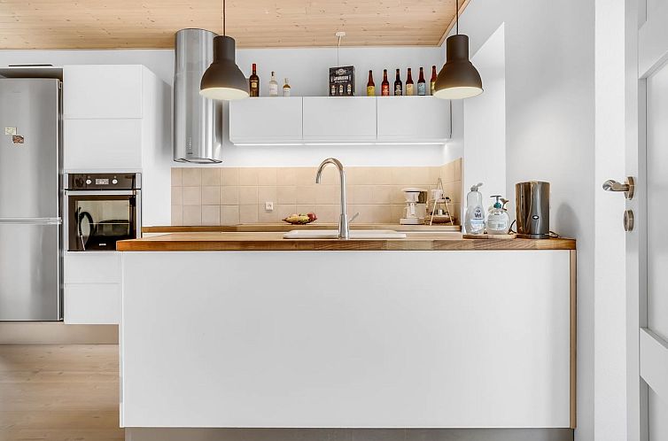 Vakantiehuis "Etly" - 246m from the sea