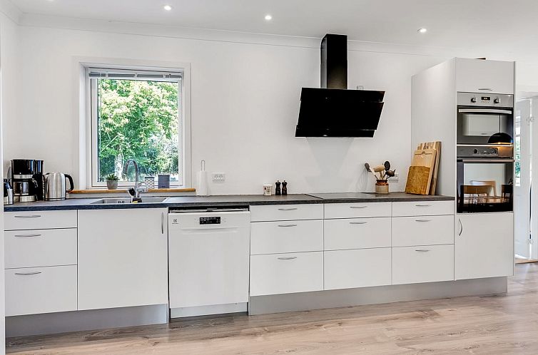 Vakantiehuis "Wolter" - 1.7km from the sea