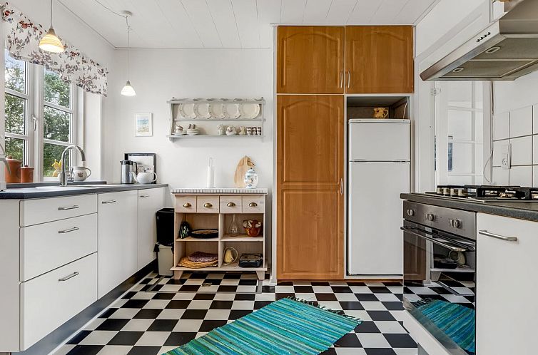 Vakantiehuis "Kätlin" - 900m from the sea