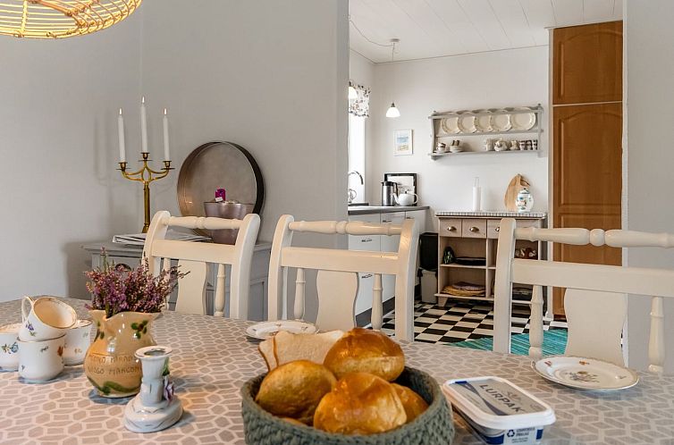 Vakantiehuis "Kätlin" - 900m from the sea